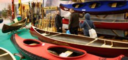 Discover canoes at boot / © MD, ctillmann