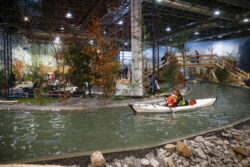 Try canoeing in the World of Paddling at boot Düsseldorf | Copyright  © Messe Düsseldorf, C. Tillmann