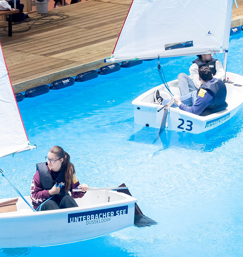 Boote mit Menschen | Copyright © C. Tillmann | Messe Düsseldorf