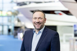 Christian Hruschka | Exhibitor support boot Düsseldorf