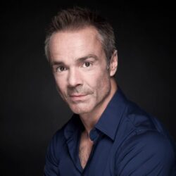 Copyright © Robert_Recker