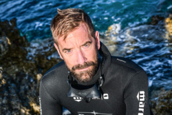 Nik Linder | Copyright © Nik Linder